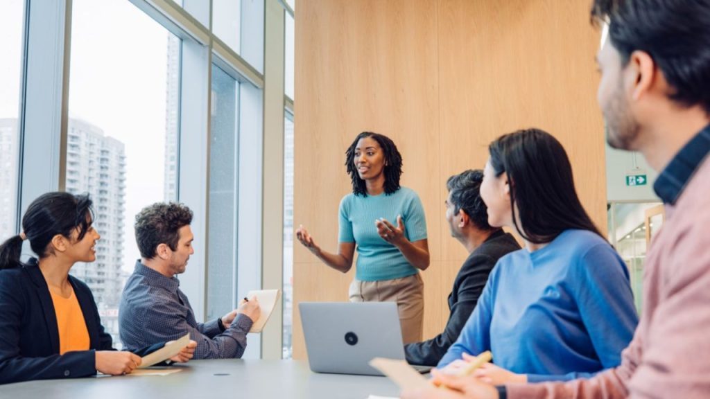 How Financial Literacy Shapes Better Business Decisions